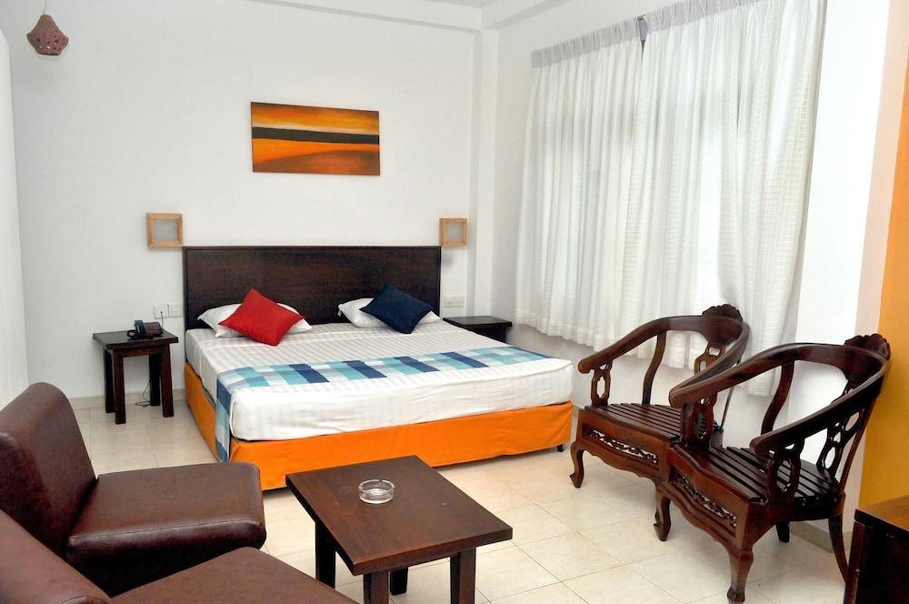 Lavendish Beach Resort Unawatuna Kültér fotó