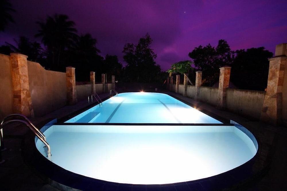 Lavendish Beach Resort Unawatuna Kültér fotó