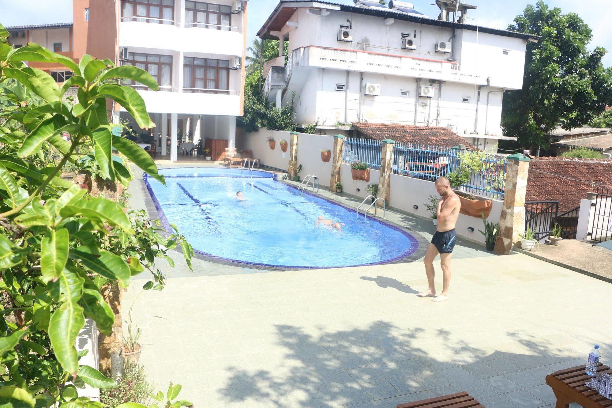 Lavendish Beach Resort Unawatuna Kültér fotó