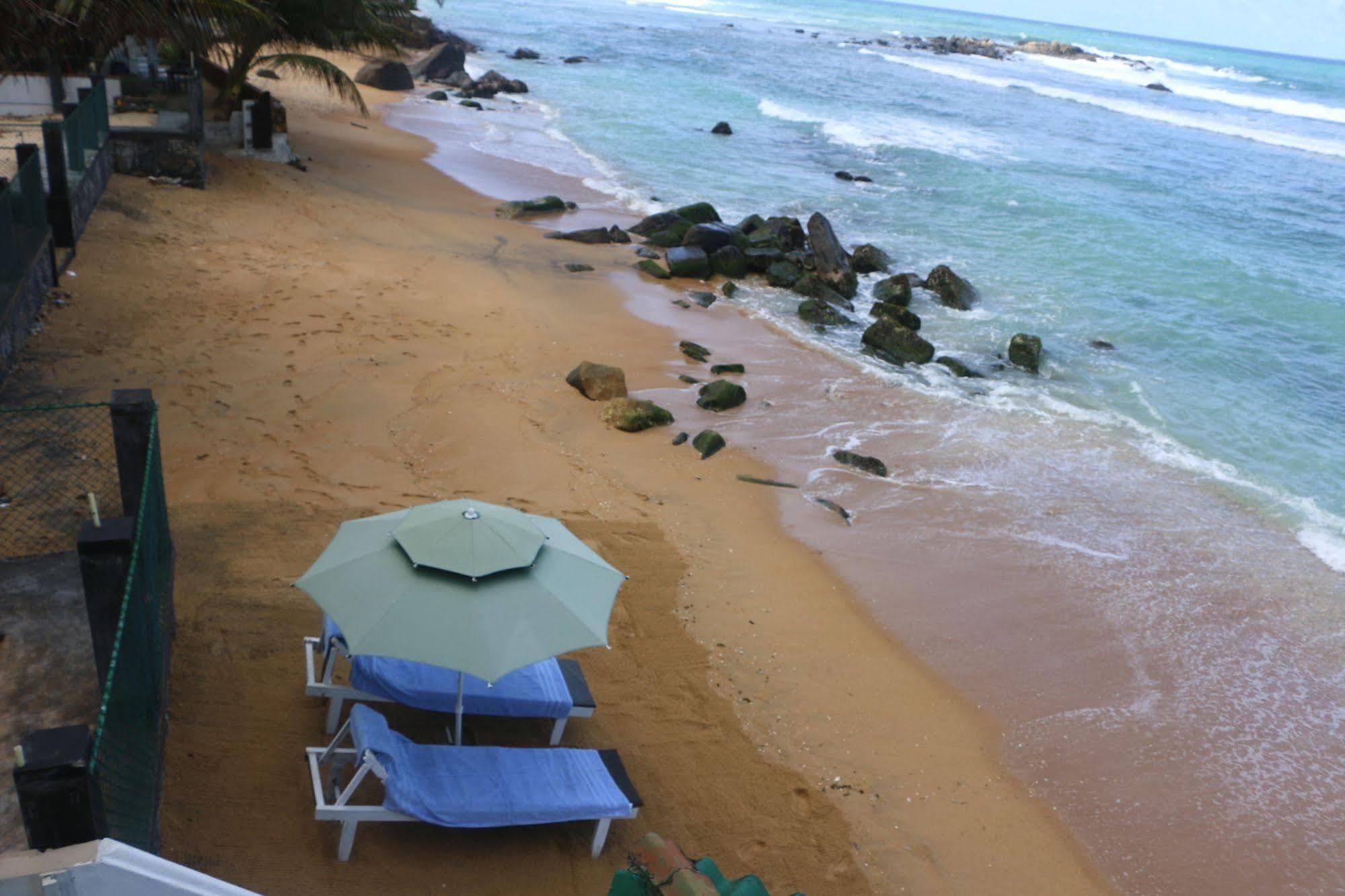 Lavendish Beach Resort Unawatuna Kültér fotó