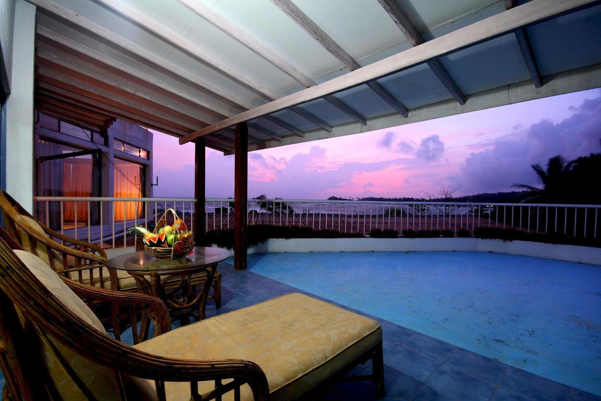 Lavendish Beach Resort Unawatuna Kültér fotó
