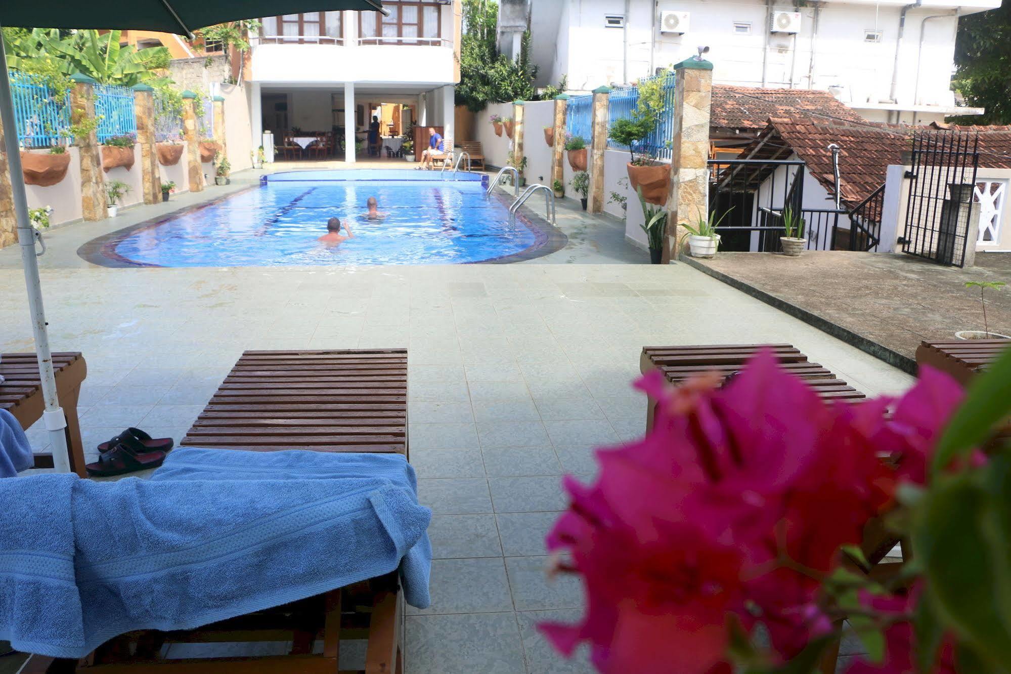 Lavendish Beach Resort Unawatuna Kültér fotó