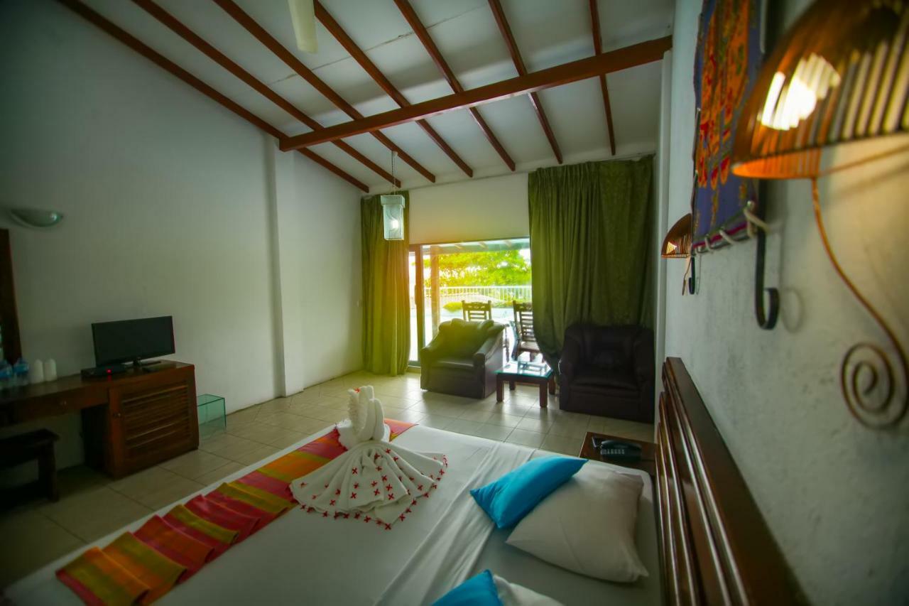 Lavendish Beach Resort Unawatuna Kültér fotó