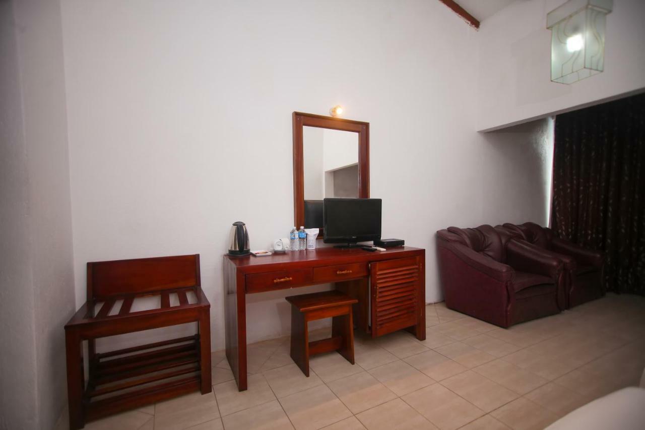 Lavendish Beach Resort Unawatuna Kültér fotó